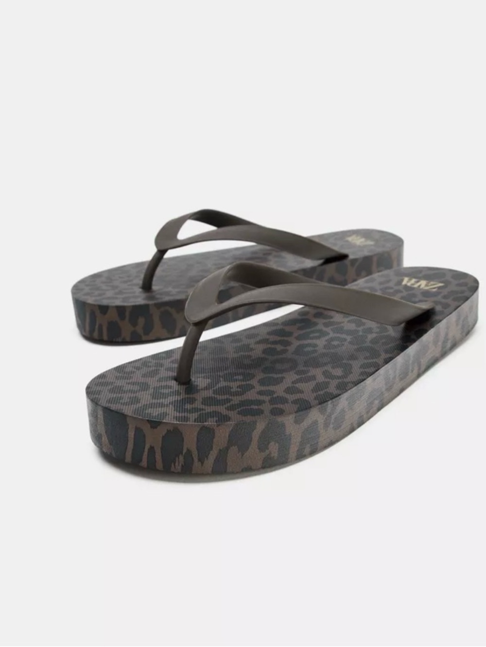 Leopard Print Platform Flip Flops - Brown